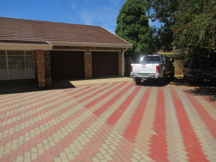 3 Bedroom Property for Sale in Riebeeckstad Free State